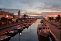 COURS ET HÉBERGEMENT À VIAREGGIO